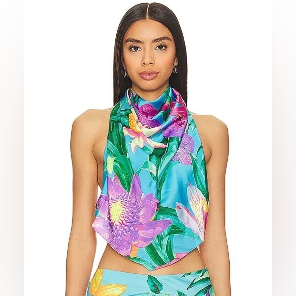 NWT ROCOCO SAND x REVOLVE Ocean Crop Top With Pearl Chain in Turquoise - Small